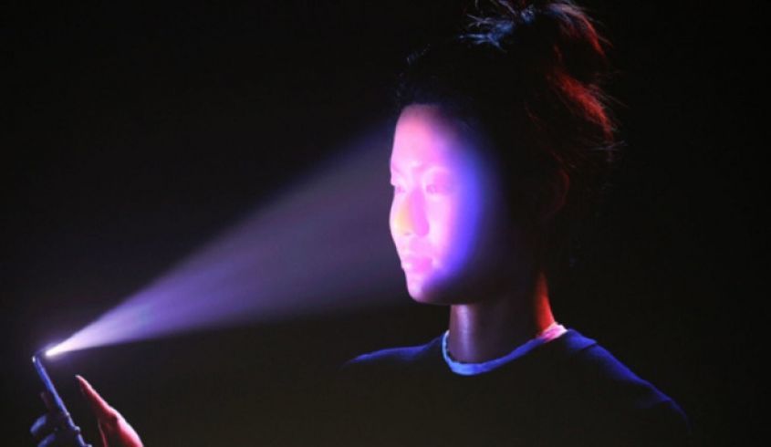 Apple совершенствует Face ID: запатентована система распознавания по венам на лице!